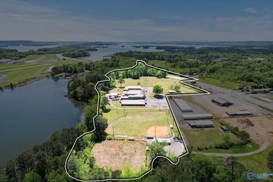 Prime 20-acre waterfront property w/ approx. 2700 feet of - photo 22