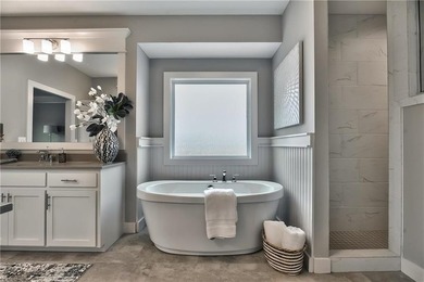 Want some privacy? This Dakota reverse sits on a beautiful walk - photo 37