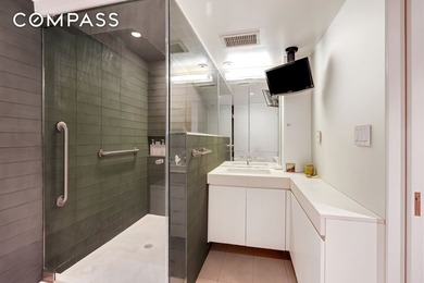 **Huge 3-Bedroom Co-op on Billionaire Row** A stunning - photo 15