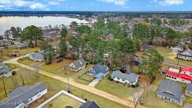 White Lake Home For Sale in Elizabethtown North Carolina