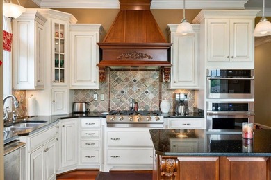 Luxury, timeless craftsmanship, and breathtaking golf course - photo 25