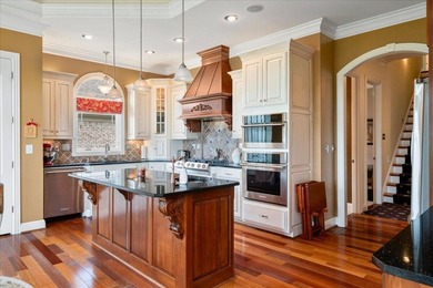 Luxury, timeless craftsmanship, and breathtaking golf course - photo 28