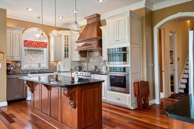 Luxury, timeless craftsmanship, and breathtaking golf course - photo 29