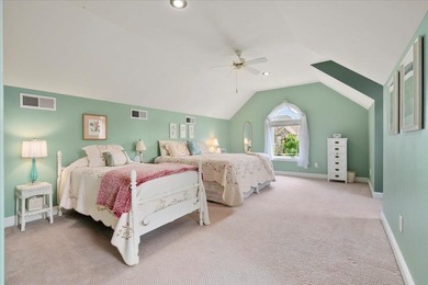 Luxury, timeless craftsmanship, and breathtaking golf course - photo 43
