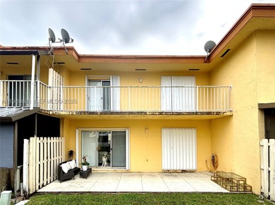 This 2 bedroom, 2.5 bath features bright light, large windows - photo 3