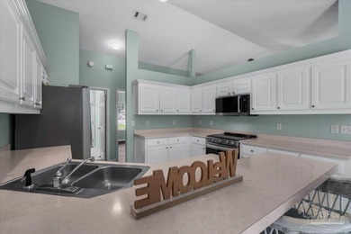 BRICK RANCH ON A CUL-DE-SAC!!! Enjoy the charm of this home - photo 14