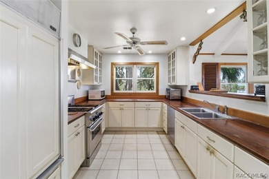 Welcome to a one-of-a-kind waterfront retreat where privacy - photo 14