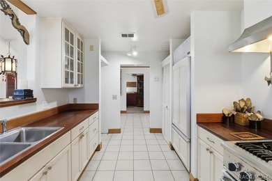 Welcome to a one-of-a-kind waterfront retreat where privacy - photo 15