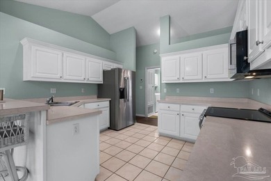 BRICK RANCH ON A CUL-DE-SAC!!! Enjoy the charm of this home - photo 16