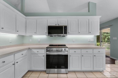 BRICK RANCH ON A CUL-DE-SAC!!! Enjoy the charm of this home - photo 19