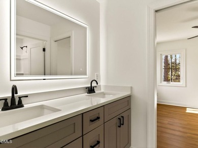 Price reduced for quick sale! Fabulous newly constructed home in - photo 22