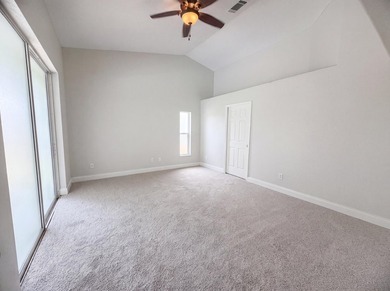 Step into 711 SE Celtic Ave, recently refreshed with fresh - photo 8