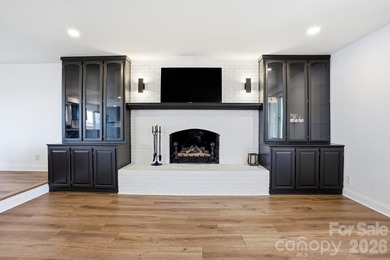 Experience spectacular long-range main channel views of Lake - photo 7