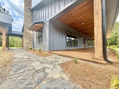 Custom waterfront new construction on 5.5+/- acres! This - photo 8