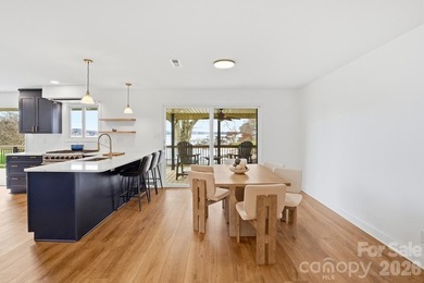 Experience spectacular long-range main channel views of Lake - photo 9
