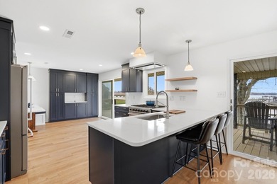 Experience spectacular long-range main channel views of Lake - photo 10