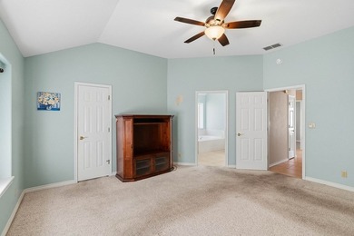 NEW PRICE AND NEW CARPET! Fairway Location | Single Story - photo 12