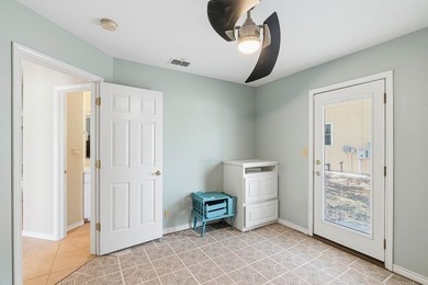 NEW PRICE AND NEW CARPET! Fairway Location | Single Story - photo 23