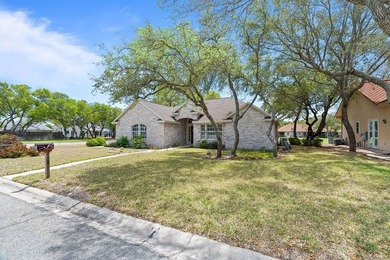 NEW PRICE AND NEW CARPET! Fairway Location | Single Story - photo 25