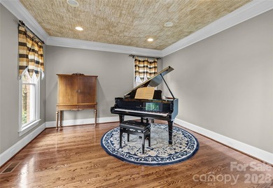 Welcome to 1009 Honors Court, an exceptional original-owner - photo 5