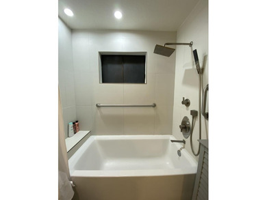 TOWNHOME LUXURY - HOA $177. Monthly. $15,000. in recent - photo 6