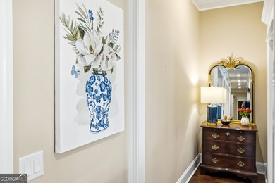 Welcome to this beautifully custom designed 3/4 bedroom, 4 bath - photo 12