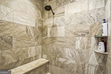 Welcome to this beautifully custom designed 3/4 bedroom, 4 bath - photo 20