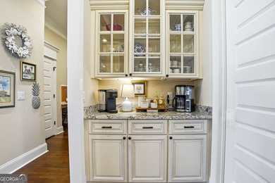 Welcome to this beautifully custom designed 3/4 bedroom, 4 bath - photo 30