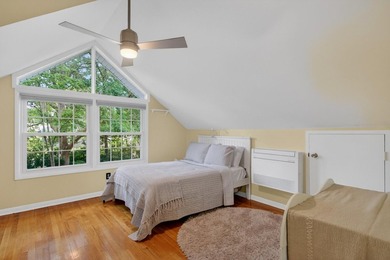Tucked into the Queensborough neighborhood on James Island, this - photo 31