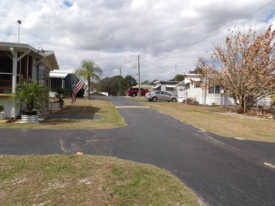 This 1986 1 BR 1 BA Mobile home offers 396 SQ FT plus a - photo 33