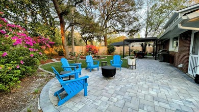 Tucked into the Queensborough neighborhood on James Island, this - photo 35
