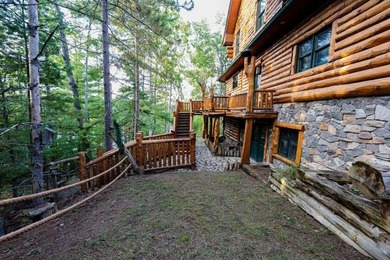 Stunning 7-Bedroom Lakefront Retreat on Echo Valley Trail - - photo 4