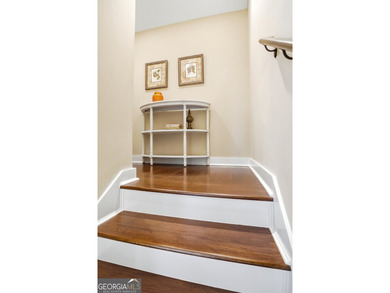 Welcome to this beautifully custom designed 3/4 bedroom, 4 bath - photo 45