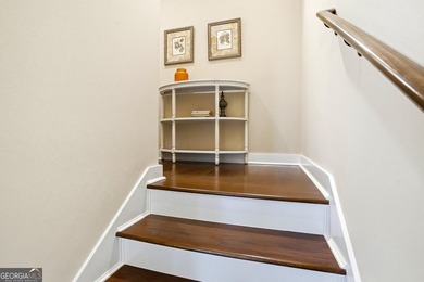 Welcome to this beautifully custom designed 3/4 bedroom, 4 bath - photo 46