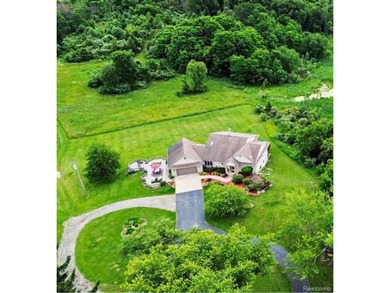 Phenomenal setting, gorgeous 4 bedroom 3 bath custom built ranch - photo 1