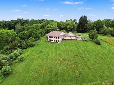 Phenomenal setting, gorgeous 4 bedroom 3 bath custom built ranch - photo 7