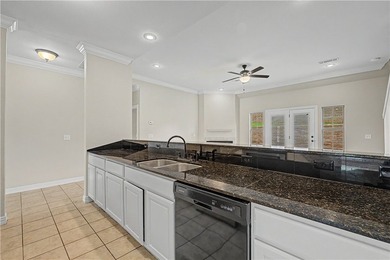 Beautifully remodeled 4 bedroom/3 bathroom Bellafont townhome - photo 8