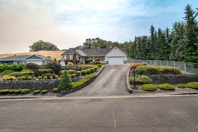 South Umpqua River Home For Sale in Roseburg Oregon