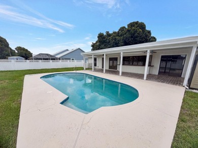 2305 SW Fern Cir is a one-story Port Saint Lucie home with a - photo 5