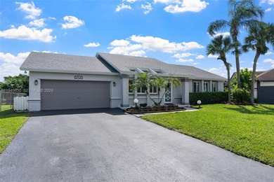 (private lake, pond, coastal) Home For Sale in Cooper City Florida