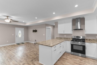 Welcome to this beautiful, recent built 3-bedroom, 2-bath home - photo 11