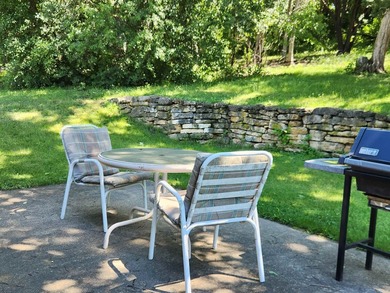 Well-maintained 3-bedroom home on .38 acres on the outskirts of - photo 23