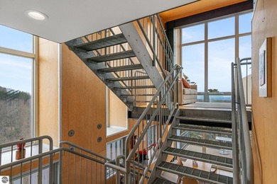 The nationally acclaimed Chameleon House. Designed by renowned - photo 28