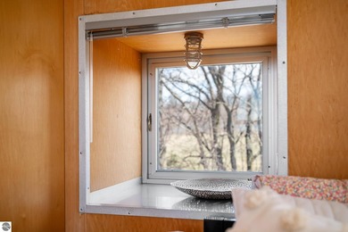 The nationally acclaimed Chameleon House. Designed by renowned - photo 33