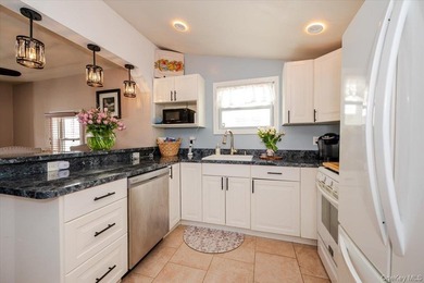 Come see this Adorable, Renovated Ranch in the West End of Long - photo 7