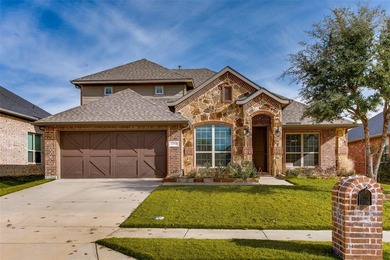 Lake Lewisville Home For Sale in Little Elm Texas