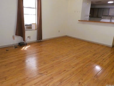Handyman special with strong upside. Interior needs paint, new - photo 5