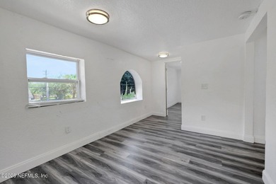 Opportunity awaits with this all-brick home built in 1901 - photo 3