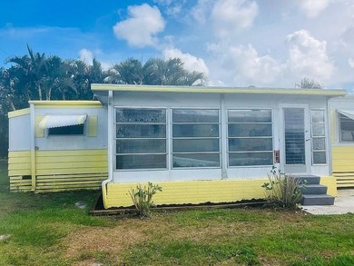 Great opportunity to live in active 55+ community, deeded lot - photo 3