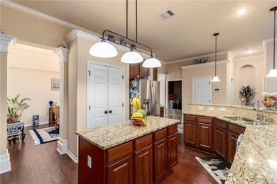 Stunning Northshore Home in Heart of Portland! The open concept - photo 14